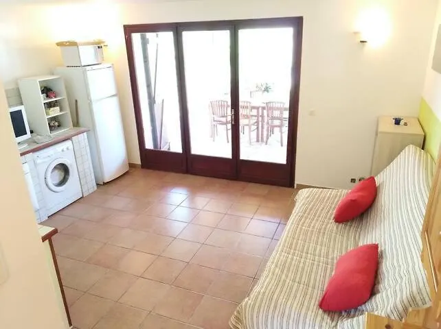 Holiday home Grande Tizzano A 200 M De La 18 Pers