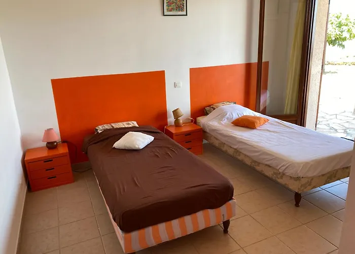 Holiday home Grande Tizzano A 200 M De La 18 Pers Sartene (Corsica)