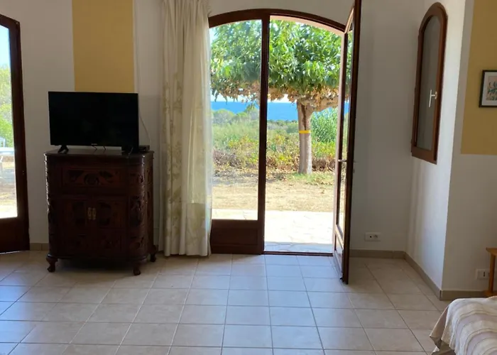 Grande Tizzano A 200 M De La 18 Pers Holiday home Sartene (Corsica)