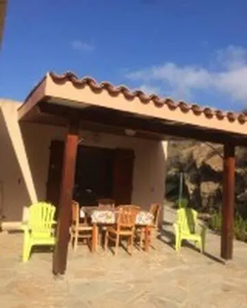 Grande Tizzano A 200 M De La 18 Pers Holiday home