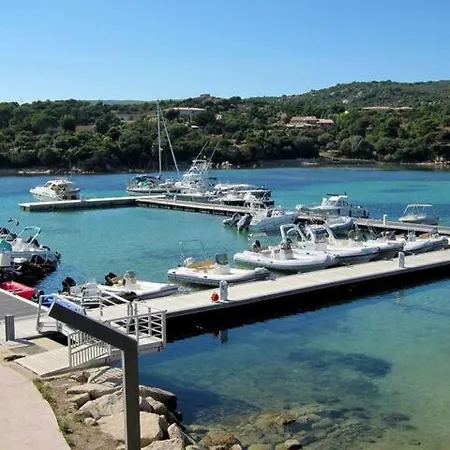 Holiday home Grande Tizzano A 200 M De La 18 Pers