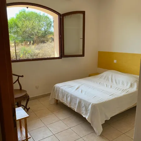 Grande Tizzano A 200 M De La 18 Pers Holiday home *