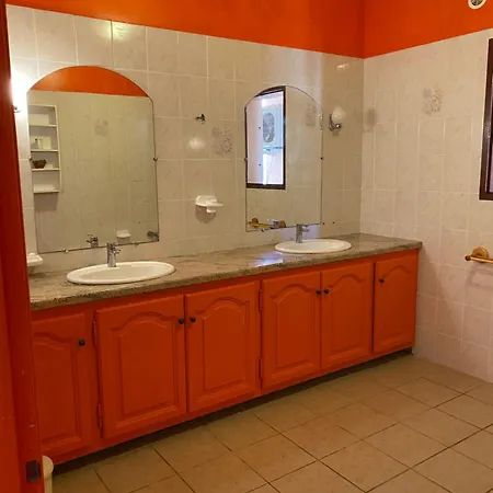 Holiday home Grande Tizzano A 200 M De La 18 Pers