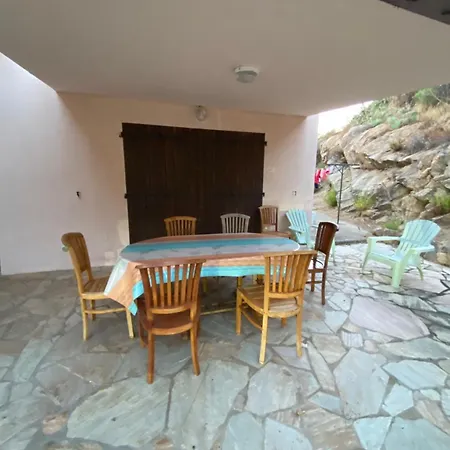 Grande Tizzano A 200 M De La 18 Pers Holiday home