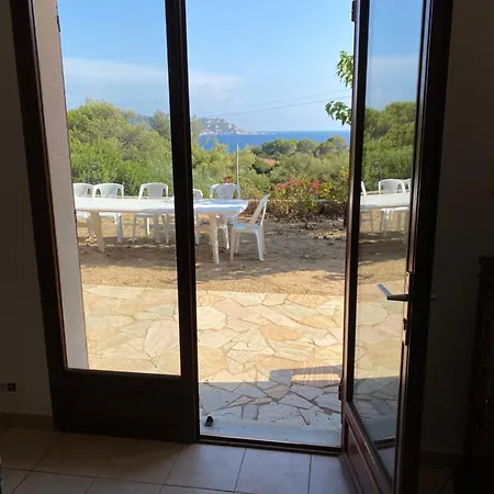Holiday home Grande Tizzano A 200 M De La 18 Pers *