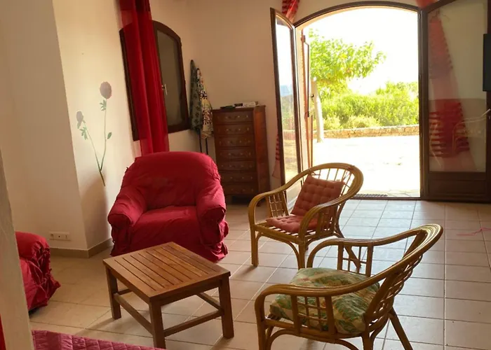 Grande Tizzano A 200 M De La 18 Pers * サルテーヌ