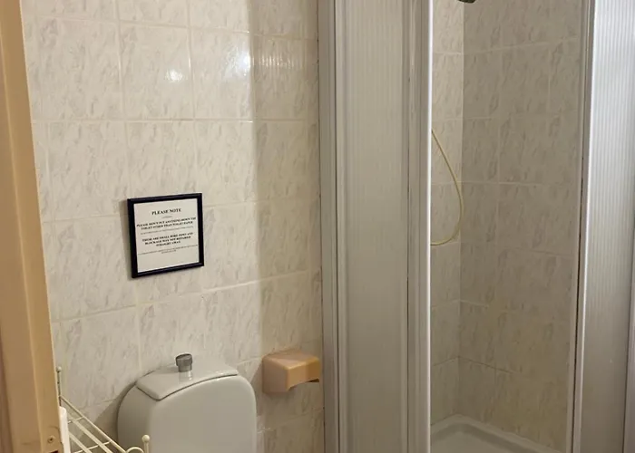 Grande Tizzano A 200 M De La 18 Pers * サルテーヌ