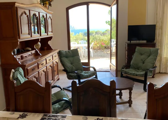 別荘 Grande Tizzano A 200 M De La 18 Pers