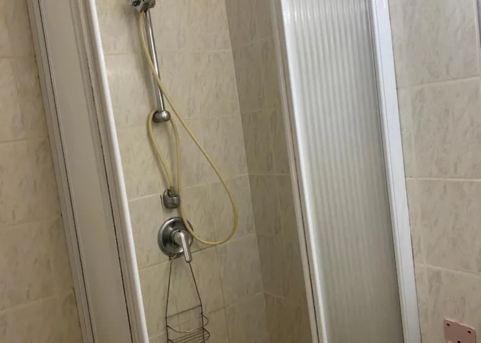 Grande Tizzano A 200 M De La 18 Pers 別荘